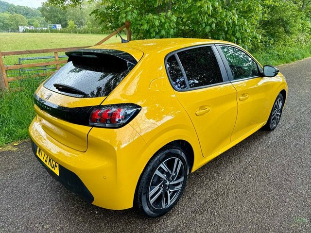 Peugeot 208 1.2 Puretech Active Premium Hatchback MT73KGF Yellow #4