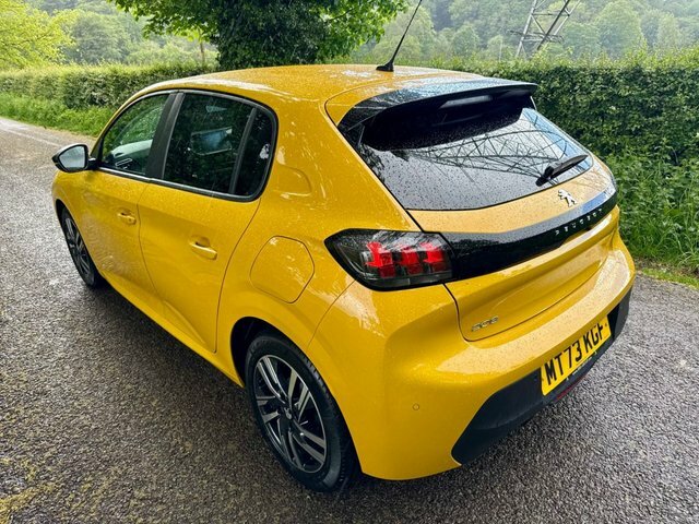 Peugeot 208 1.2 Puretech Active Premium Hatchback MT73KGF Yellow #3