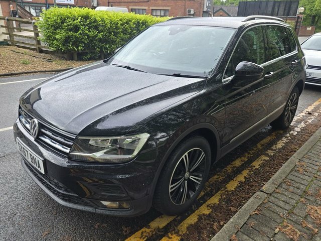 Volkswagen Tiguan 2.0 Tdi Se Navigation Suv 4Motio SX67BNA Black #2