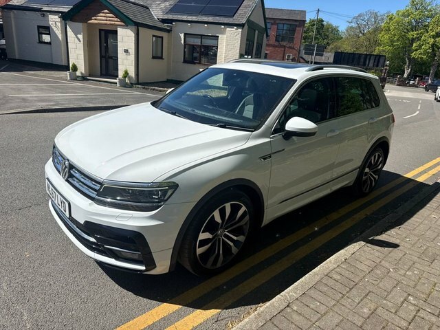 Volkswagen Tiguan 2.0 Tdi R-line Suv 4Motion Euro NL67LYD White #2