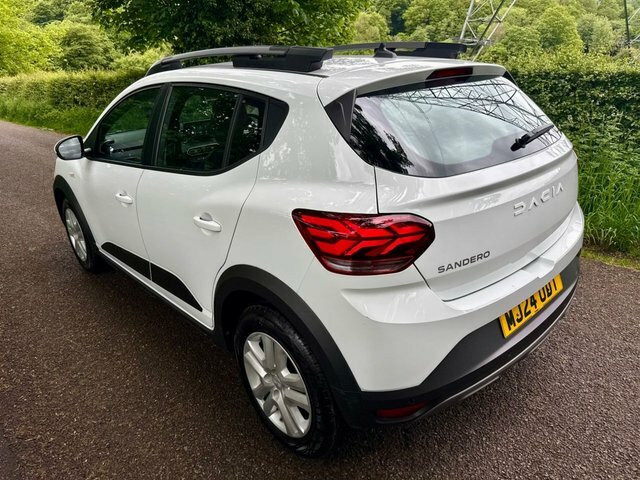 Dacia Sandero Stepway 1.0 Tce Expression Hatchback Eur MJ24ODT White #2