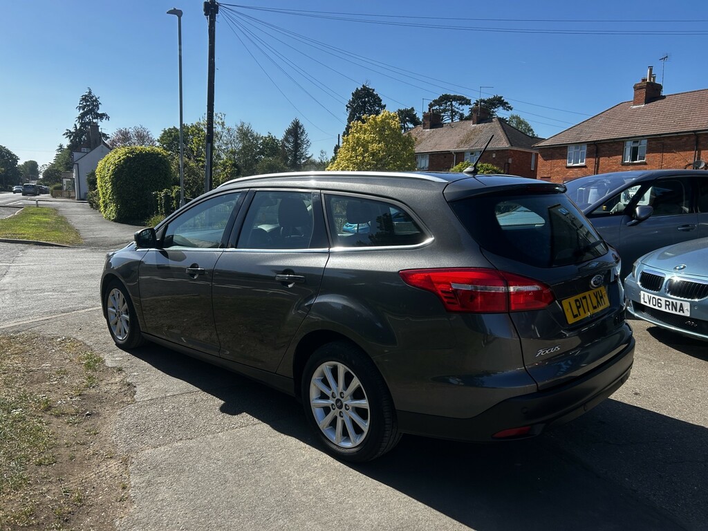 Ford Focus Estate 1.5 Tdci Titanium 2017 LP17LXH Grey #3