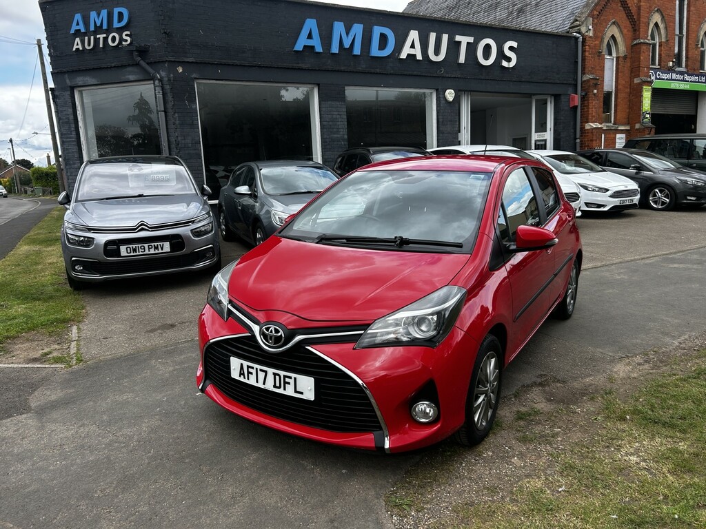 Toyota Yaris Hatchback 1.3 Dual Vvt-i Icon 2017 Red