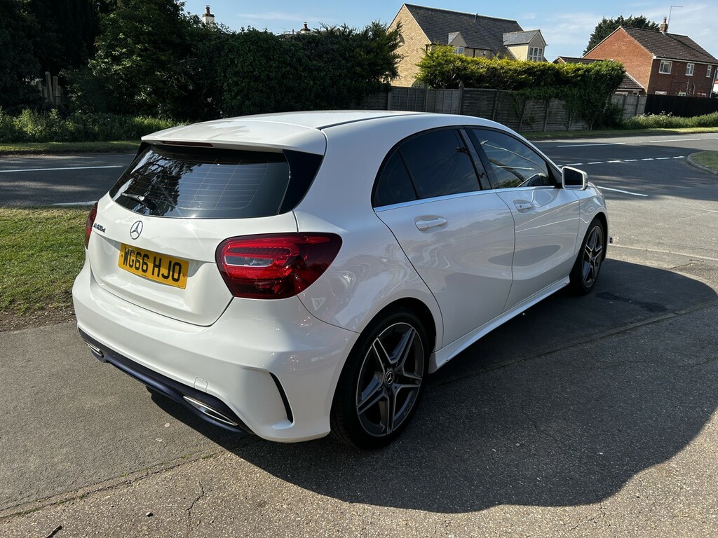 Mercedes-Benz A Class Hatchback 1.5 A180d Amg Line 2016 White #5