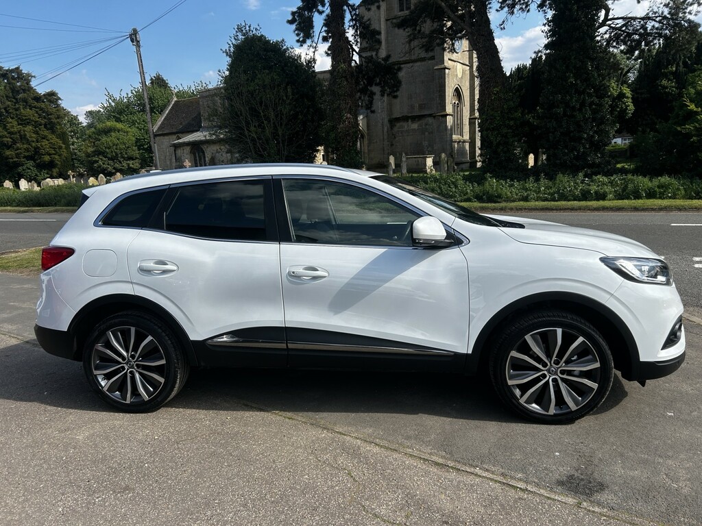 Renault Kadjar Suv 1.3 Iconic Tce 160 My19 2019 WG69HRC White #6