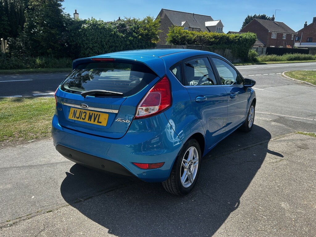 Ford Fiesta Hatchback 1.0 T Ecoboost Zetec 2013 NJ13WVL Blue #5