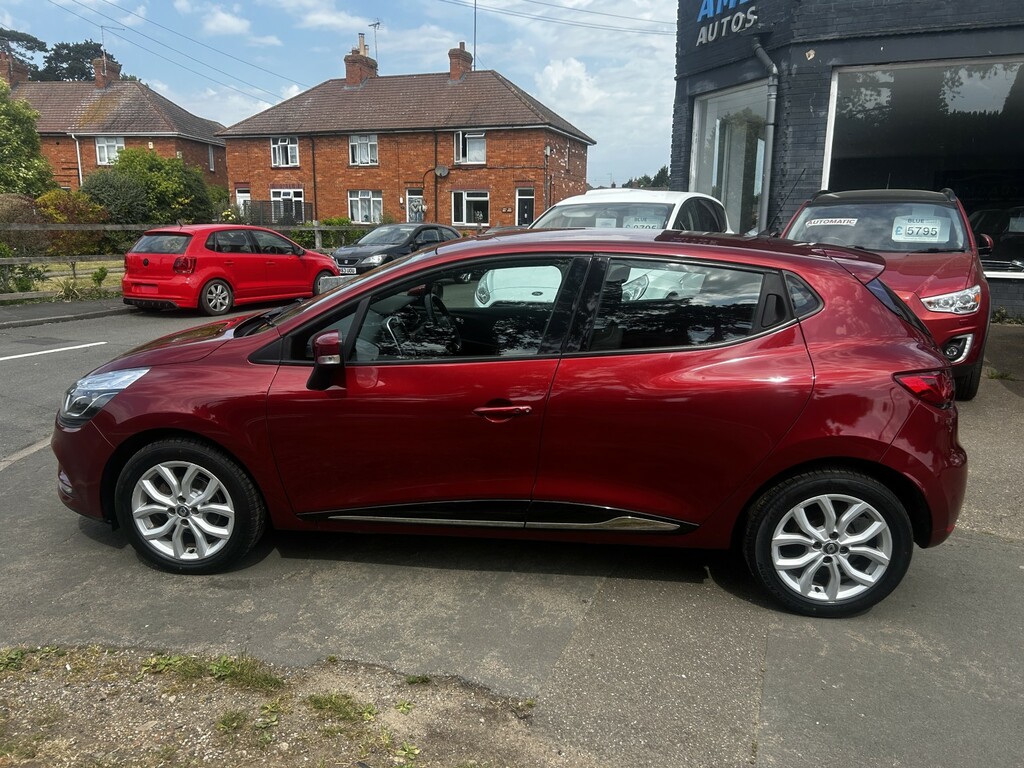 Renault Clio Hatchback 1.2 Dynamique Nav 1.2 16V 75 2017 SD67JXF Red #2