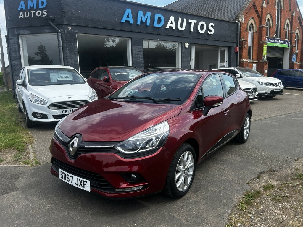 Renault Clio Hatchback 1.2 Dynamique Nav 1.2 16V 75 2017 Red