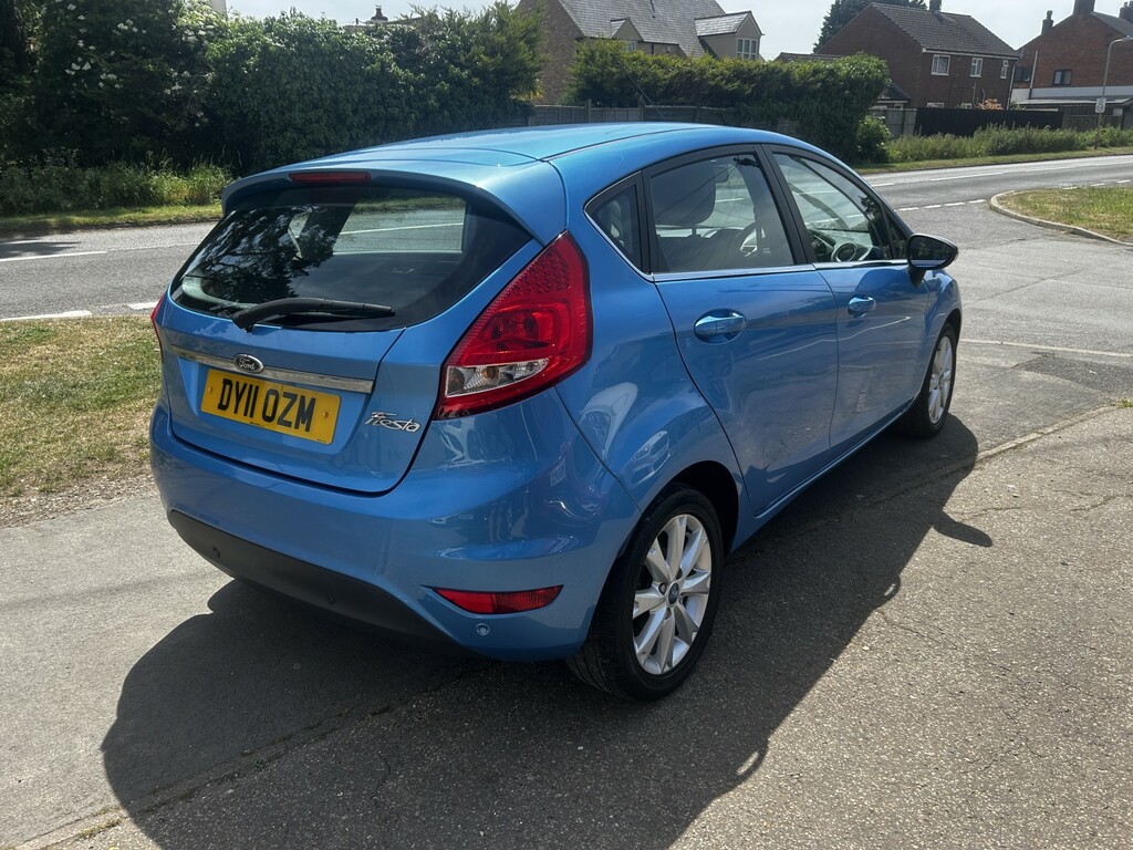 Ford Fiesta Hatchback 1.4 Zetec 2011 DY11OZM Blue #5