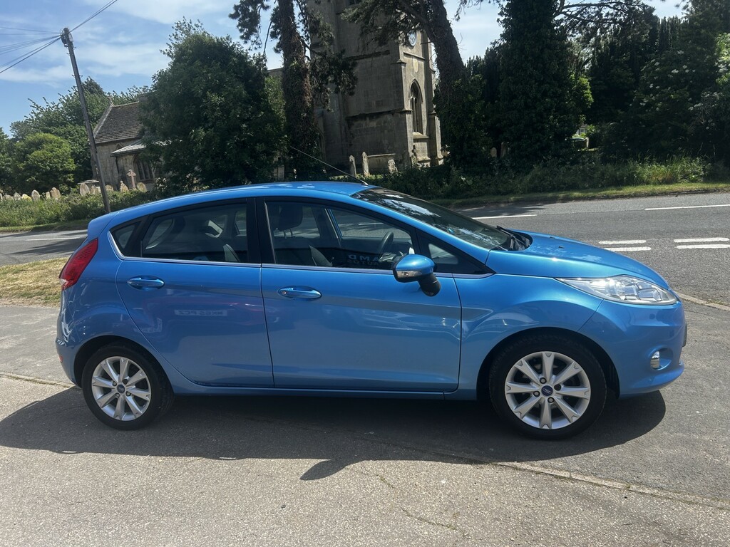 Ford Fiesta Hatchback 1.4 Zetec 2011 DY11OZM Blue #6