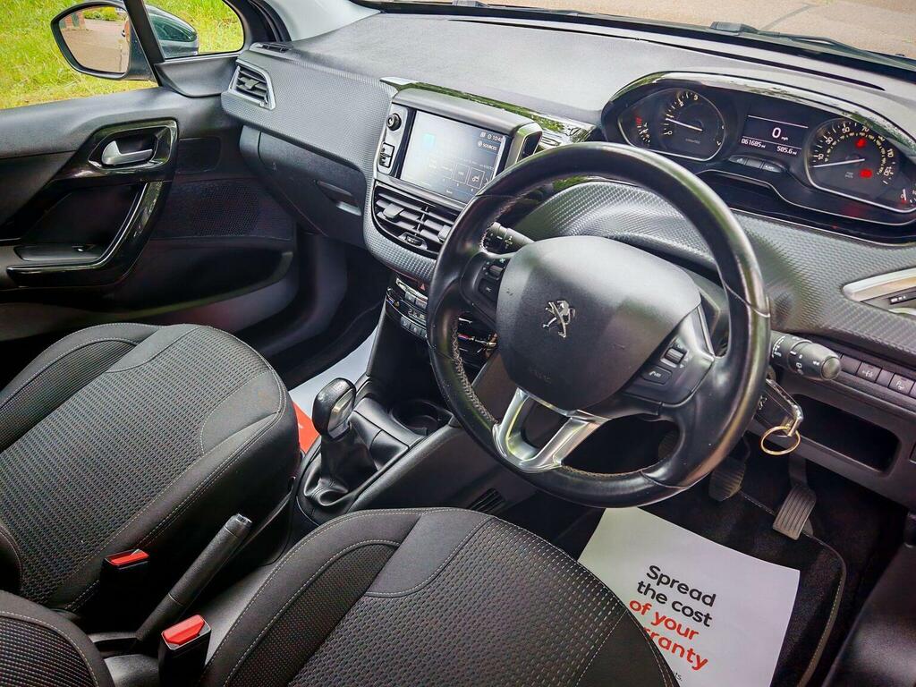 Peugeot 208 Hatchback 1.2 Puretech Tech Edition Euro 6 Ss 5 KK19FBN Black #2