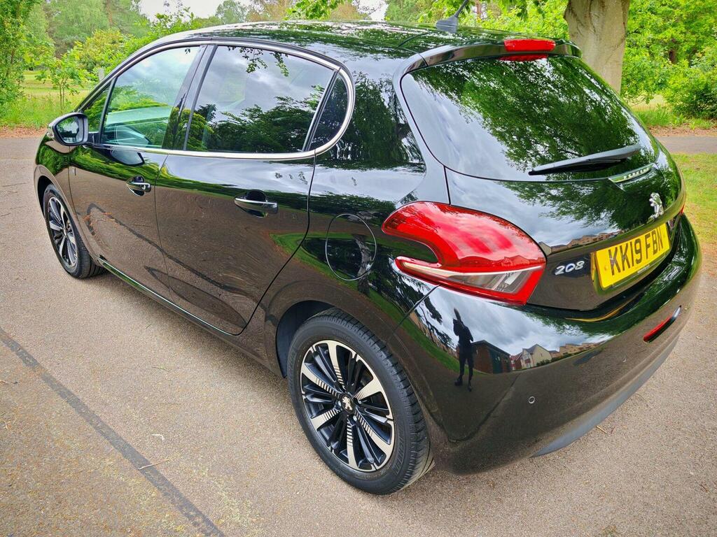 Peugeot 208 Hatchback 1.2 Puretech Tech Edition Euro 6 Ss 5 KK19FBN Black #6