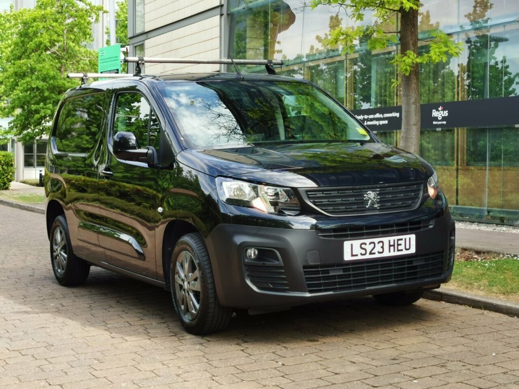 Peugeot Partner 1.5L Asphalt Premium Black