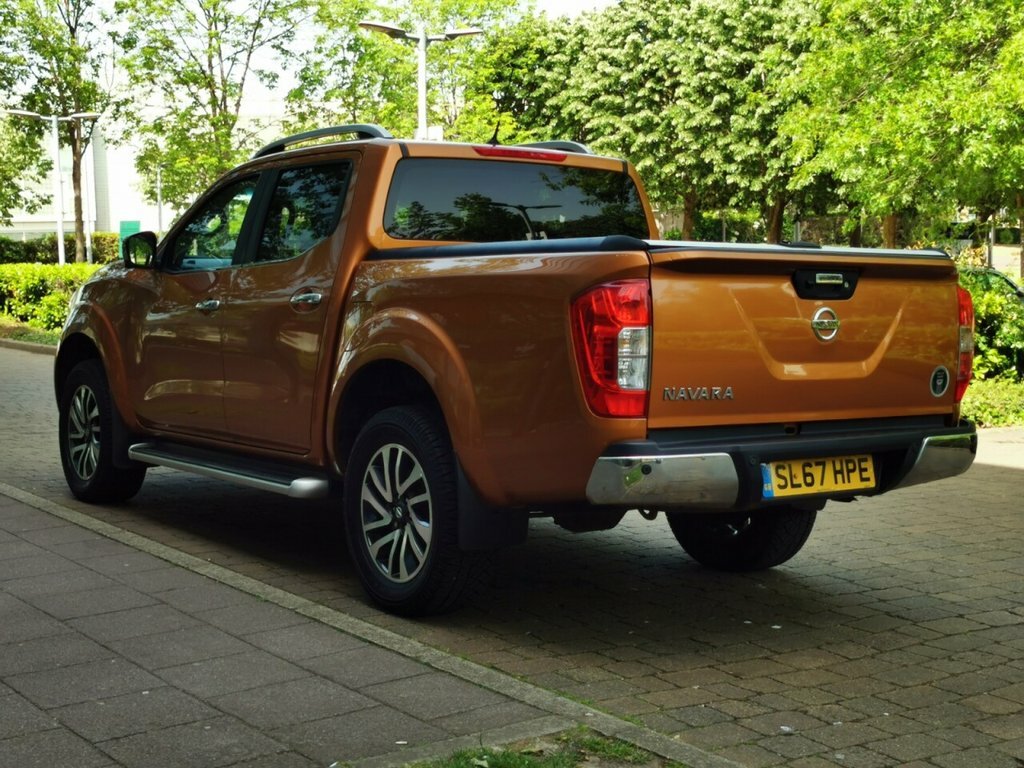 Nissan Navara 2.3L Tekna Yellow #4