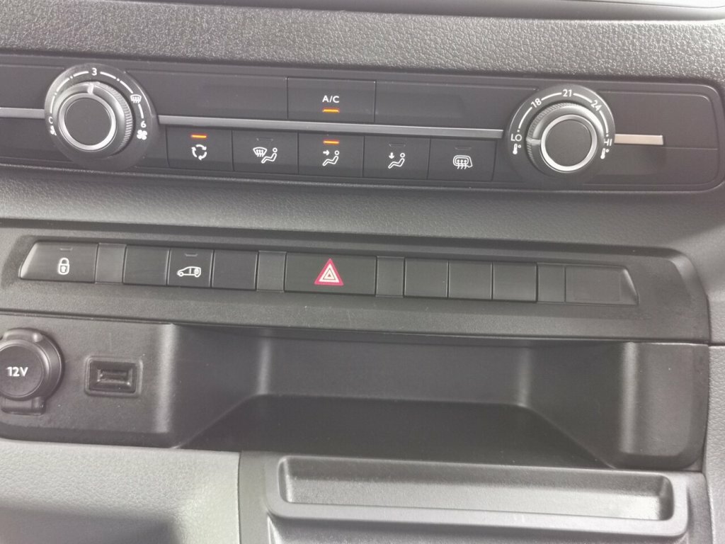 Peugeot E-Expert E 1200 75Kwh Professional Standard Panel Van 6Dr E White #15