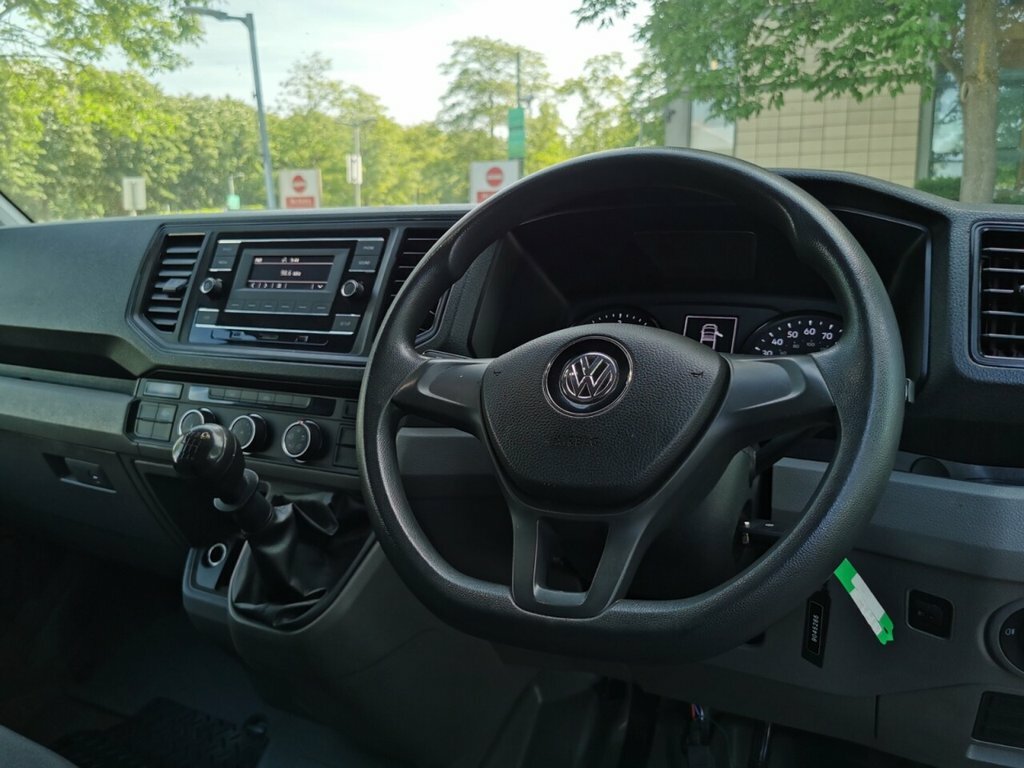 Volkswagen Crafter 2L Startline DU22ENT White #4