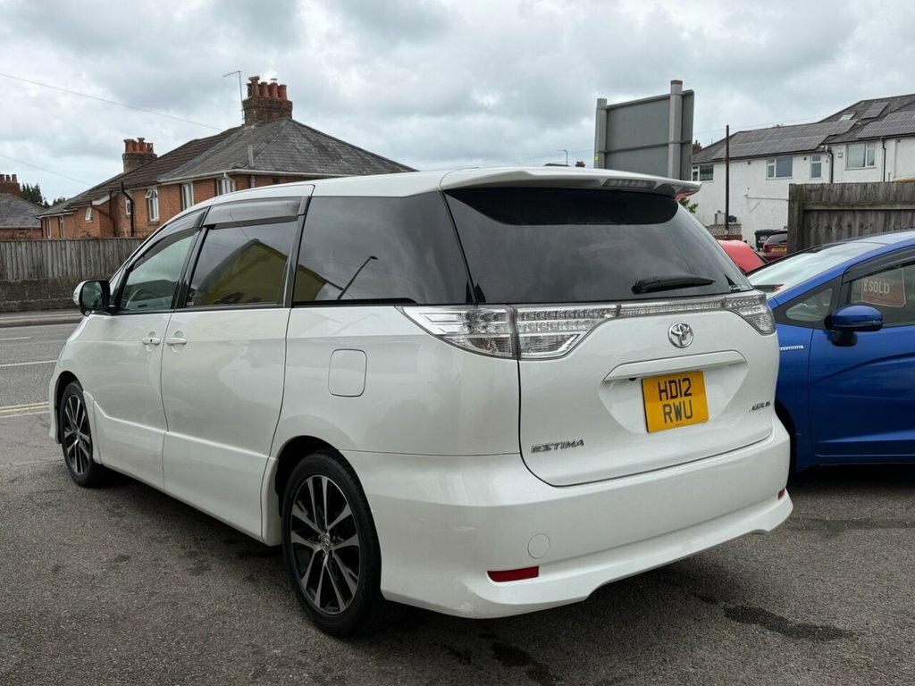 Toyota Estima Mpv HD12RWU White #4