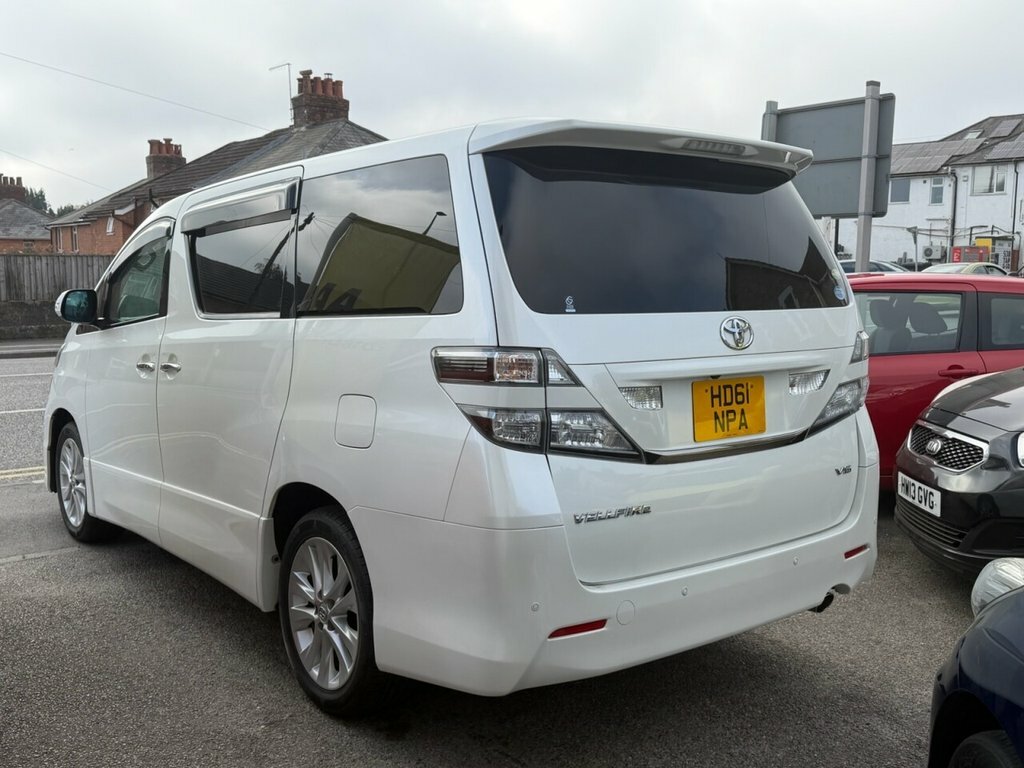 Toyota Vellfire Mpv White #4