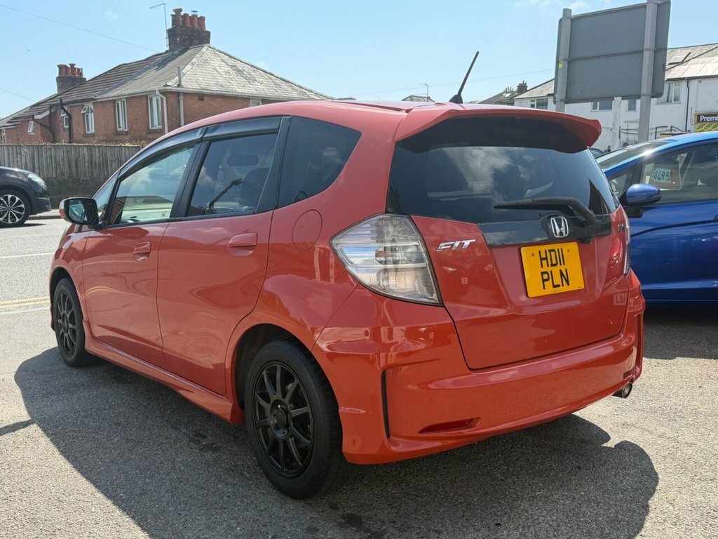 Honda Fit Hatchback Orange #4