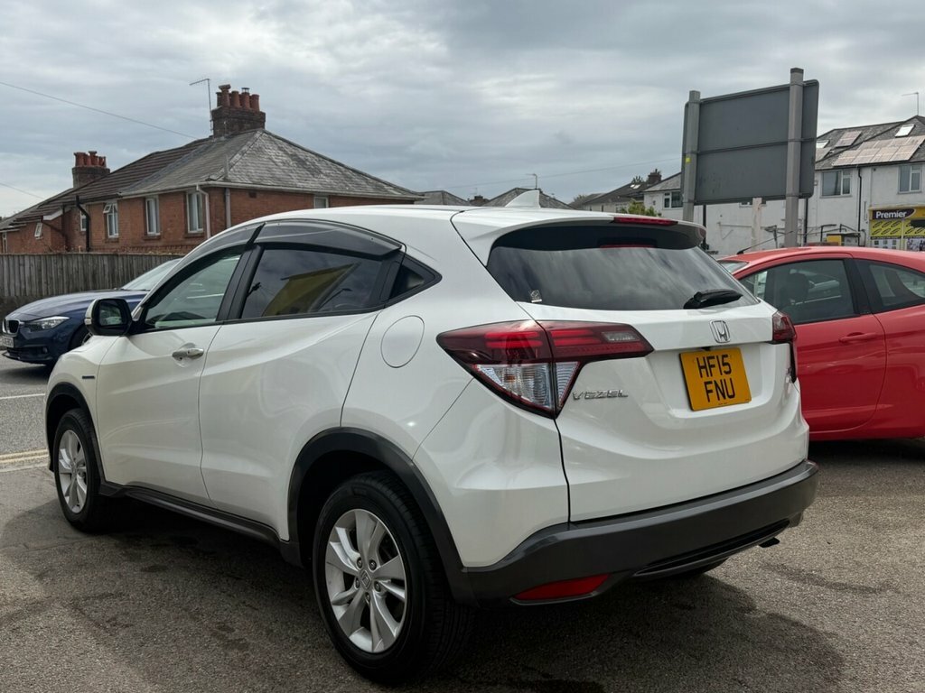 Honda Hr-V Mpv White #4