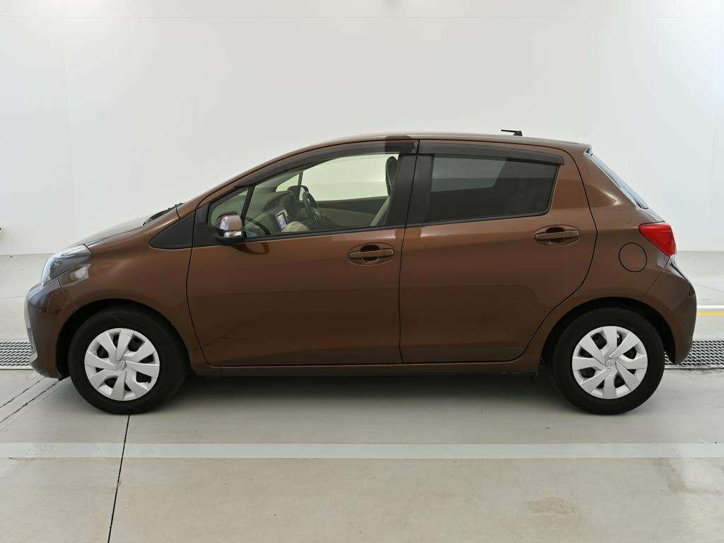 Toyota Vitz Hatchback  #5