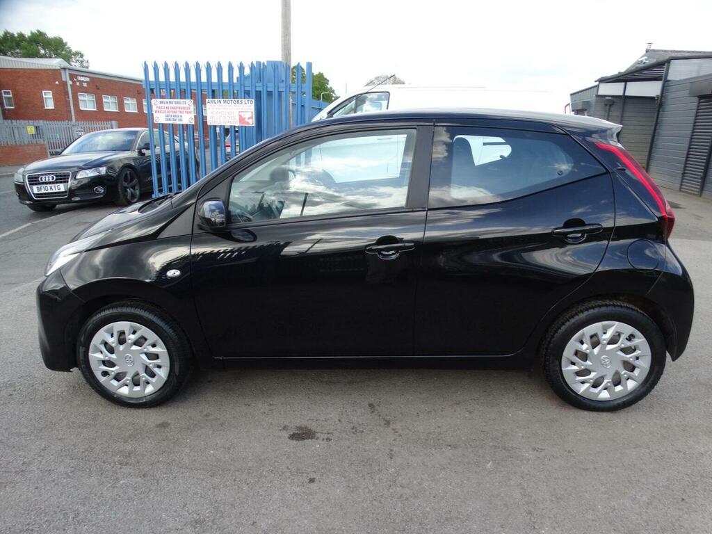 Toyota Aygo 1.0 Vvt-i X-play Euro 6 Ss 2021 FL71BNO Black #4