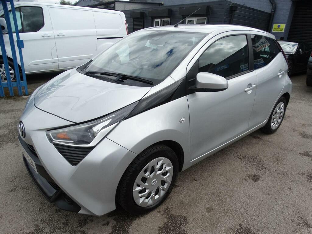 Toyota Aygo 1.0 Vvt-i X-play Euro 6 Ss 2022 Silver