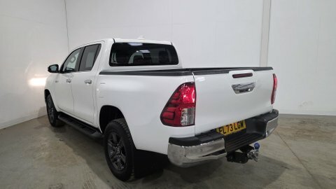 Toyota HILUX Toyota Hilux White #5