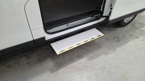 Maxus Deliver 7 Deliver 7 2.0 D20 H1 Van White #15