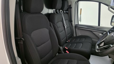 Maxus Deliver 7 Deliver 7 2.0 D20 H1 Van White #27
