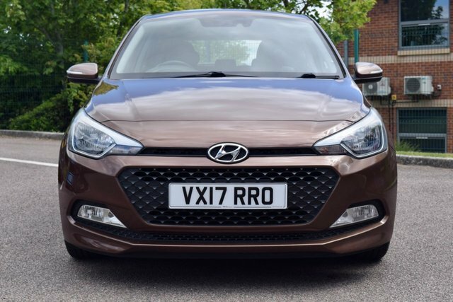 Hyundai I20 Blue Drive Se Hatchback VX17RRO Brown #4