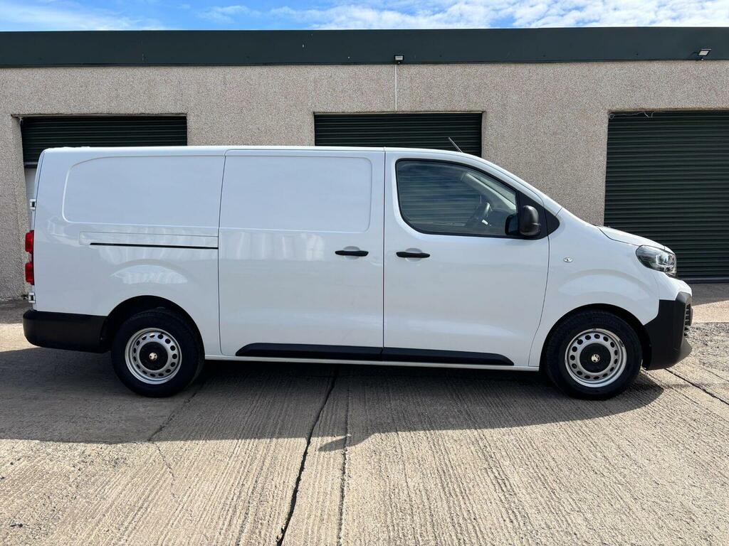 Vauxhall Vivaro Panel Van 2.0 Turbo D Prime Xl Panel Van Lwb Euro DS24LCC White #4
