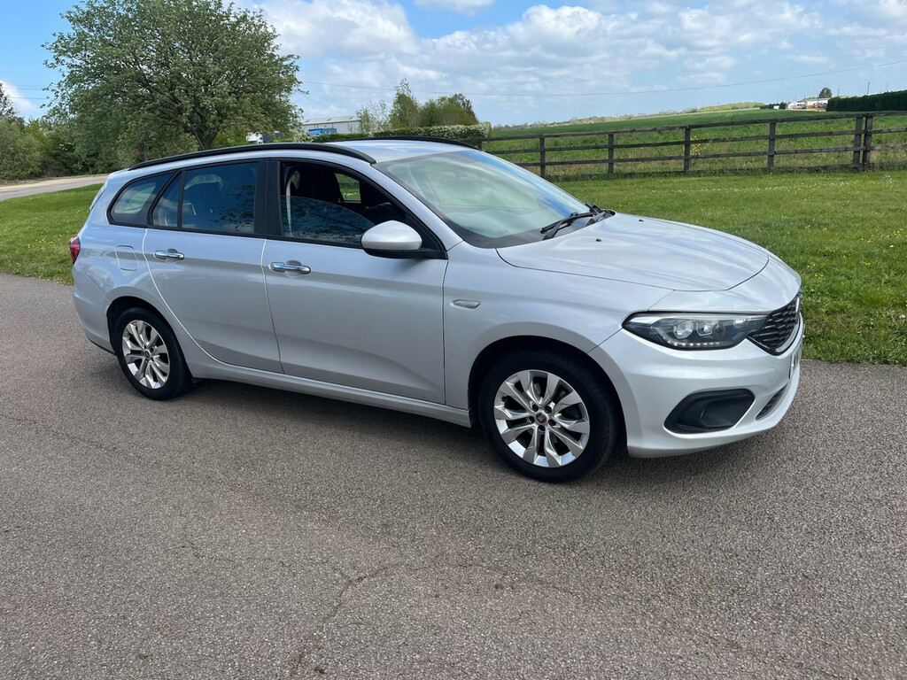 Fiat Tipo 1.4 T-jet 120 Easy Plus Estate WN17BZL Silver #2