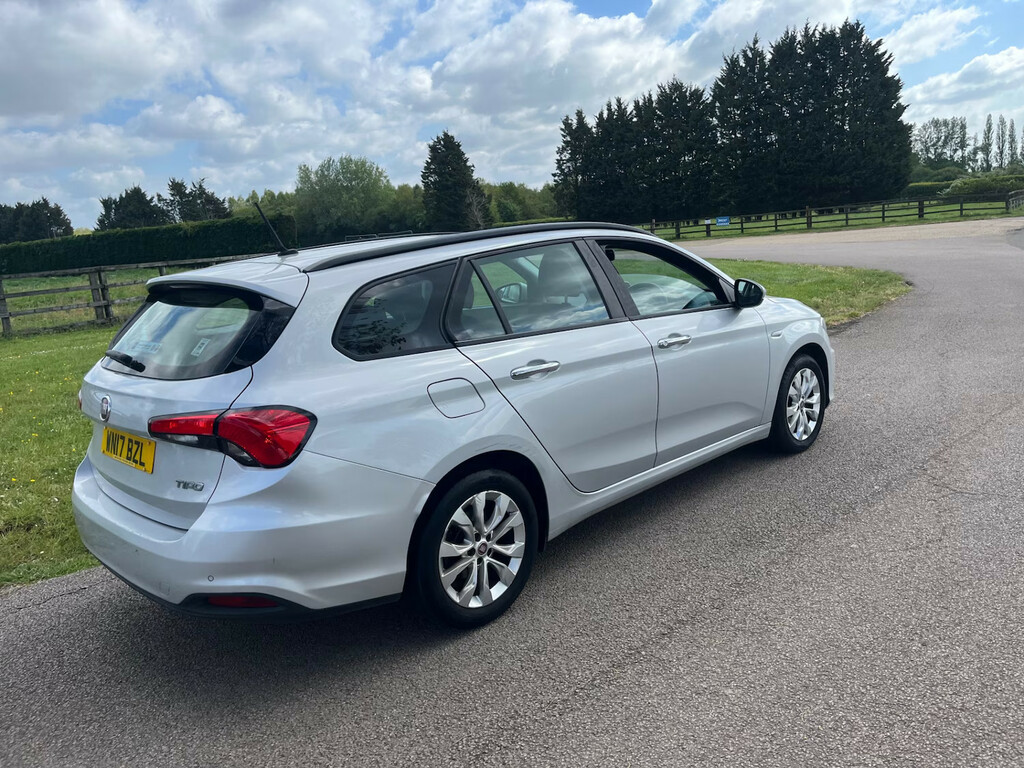 Fiat Tipo 1.4 T-jet 120 Easy Plus Estate WN17BZL Silver #4