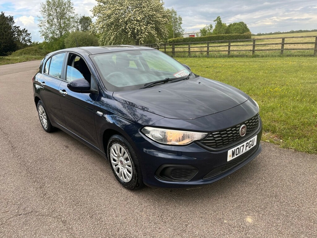 Fiat Tipo 1.4 Easy Hatchback Blue