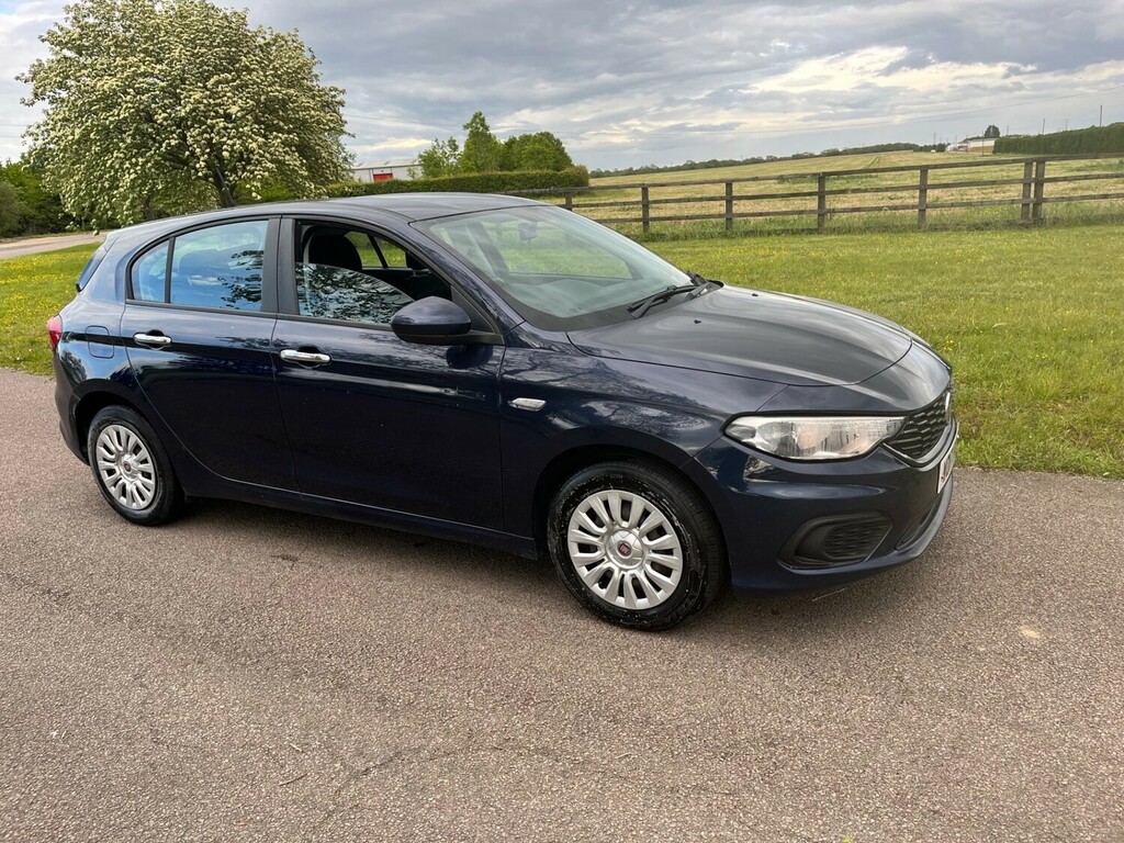 Fiat Tipo 1.4 Easy Hatchback WO17PGU Blue #2