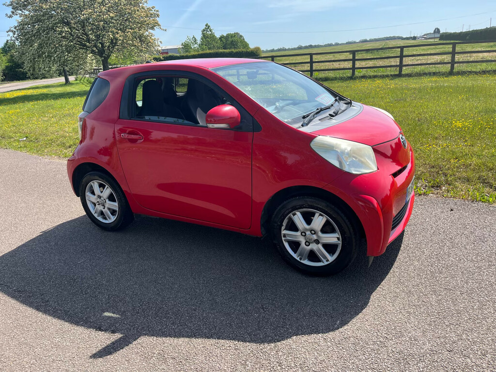 Toyota IQ 1.0 Vvt-i Hatchback Red #2