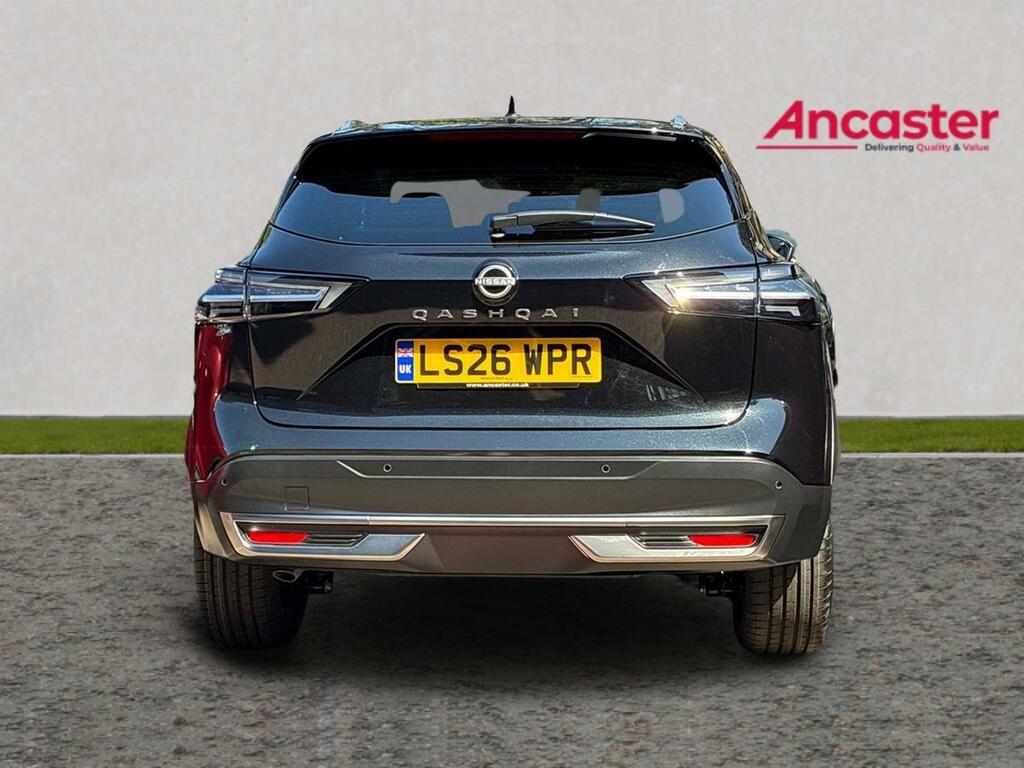 Nissan Qashqai 1.3 Dig-t Mh N-connecta Glass Roof LS26WPR Black #4