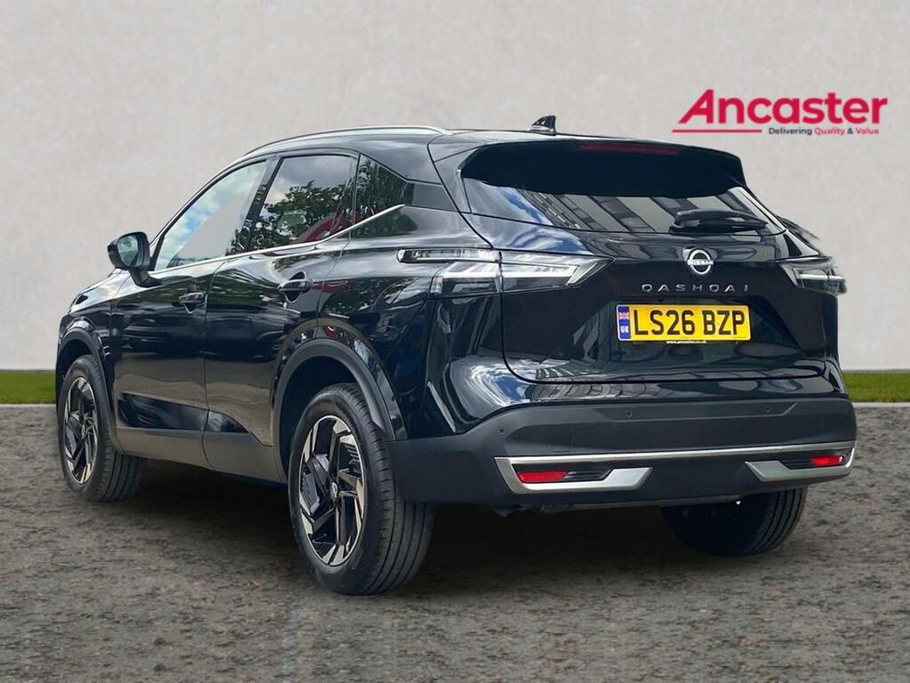 Nissan Qashqai 1.3 Dig-t Mh N-connecta Glass Roof LS26BZP Black #5