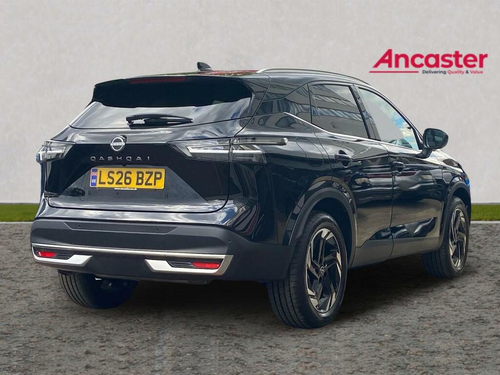 Nissan Qashqai 1.3 Dig-t Mh N-connecta Glass Roof LS26BZP Black #3