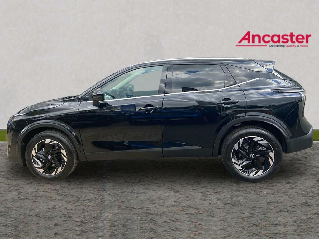 Nissan Qashqai 1.3 Dig-t Mh N-connecta Glass Roof LS26BZP Black #6
