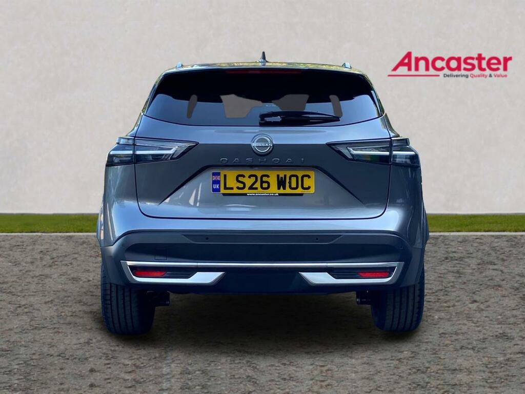 Nissan Qashqai 1.3 Dig-t Mh N-connecta Glass Roof LS26WOC Grey #4