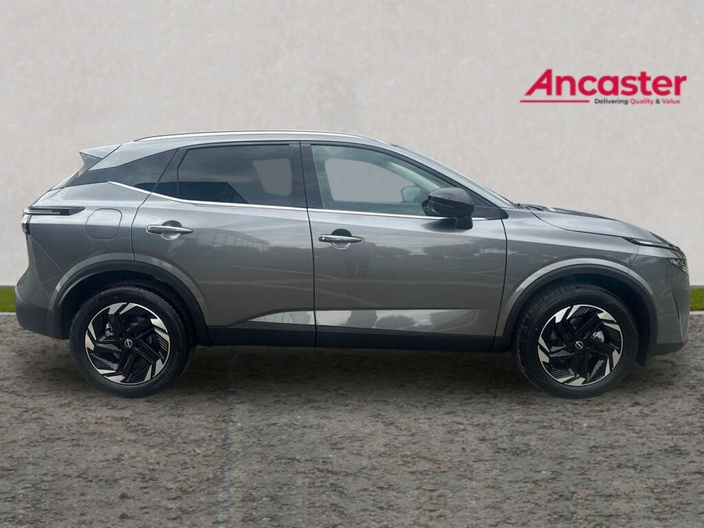 Nissan Qashqai 1.3 Dig-t Mh N-connecta Glass Roof LS26WPA Grey #2