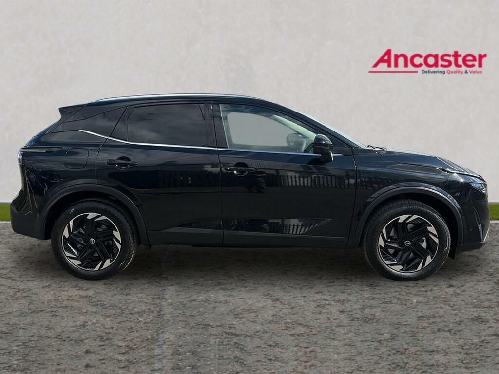 Nissan Qashqai 1.5 E-power 205 N-connecta Glass Roof LM26AOU Black #2