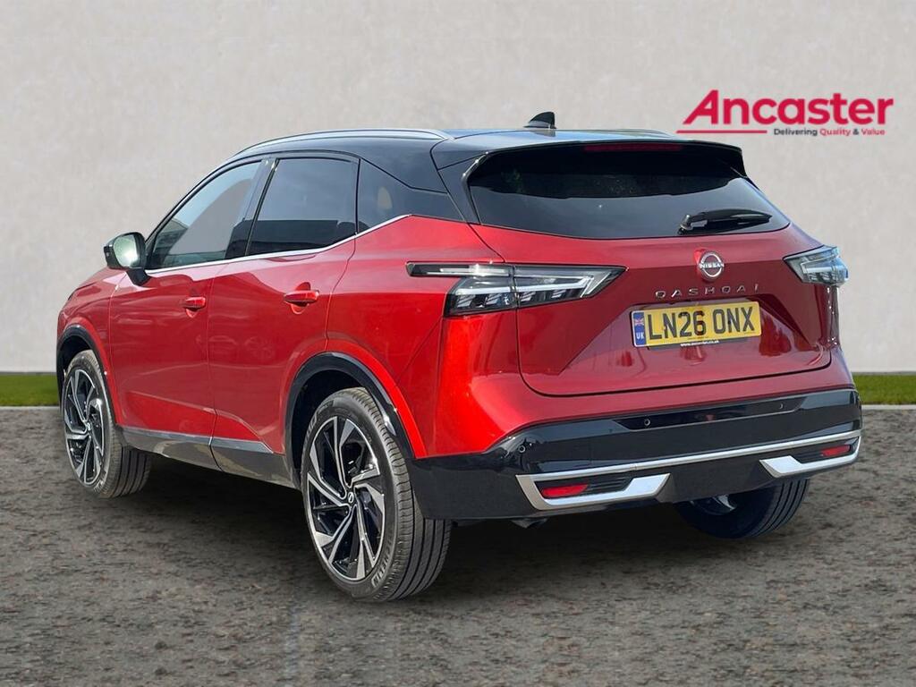 Nissan Qashqai 1.3 Dig-t Mh 158 Tekna Xtronic LN26ONX Red #5