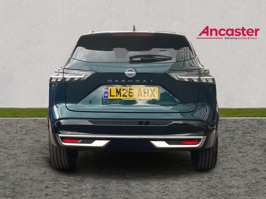 Nissan Qashqai 1.3 Dig-t Mh 158 Tekna Xtronic LM26AHX Black #4