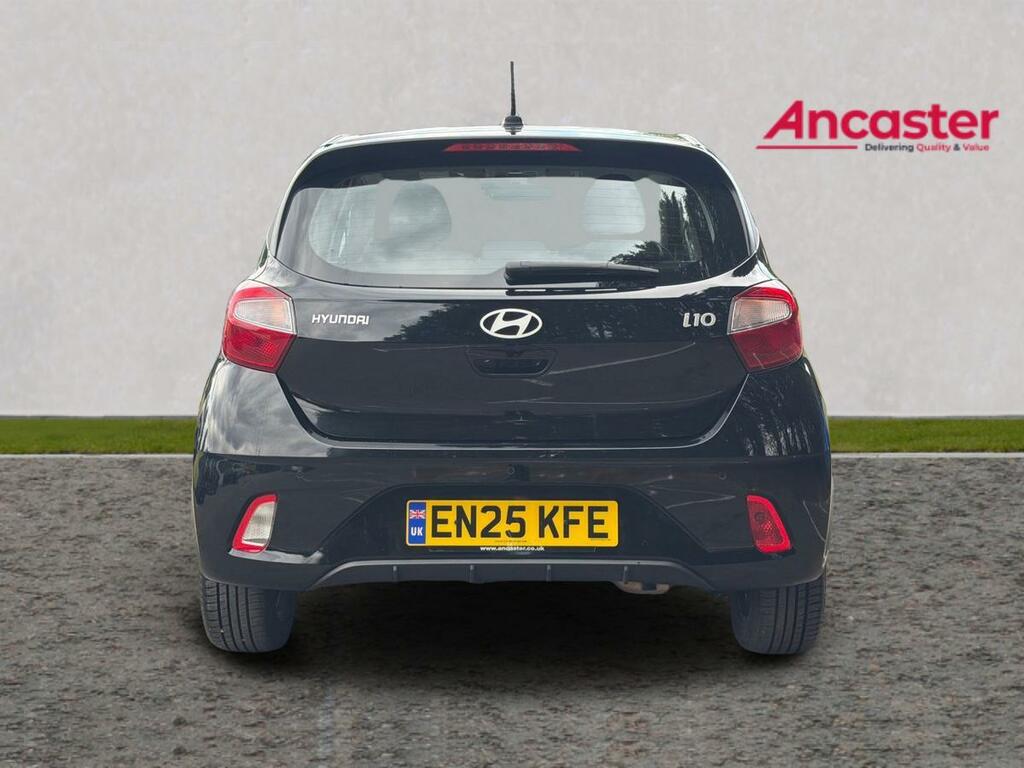 Hyundai I10 1.0 63 Advance Nav EN25KFE Black #4