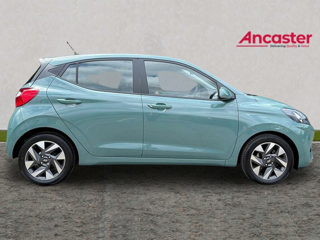 Hyundai I10 1.0 63 Advance Nav EN25KFK Green #2