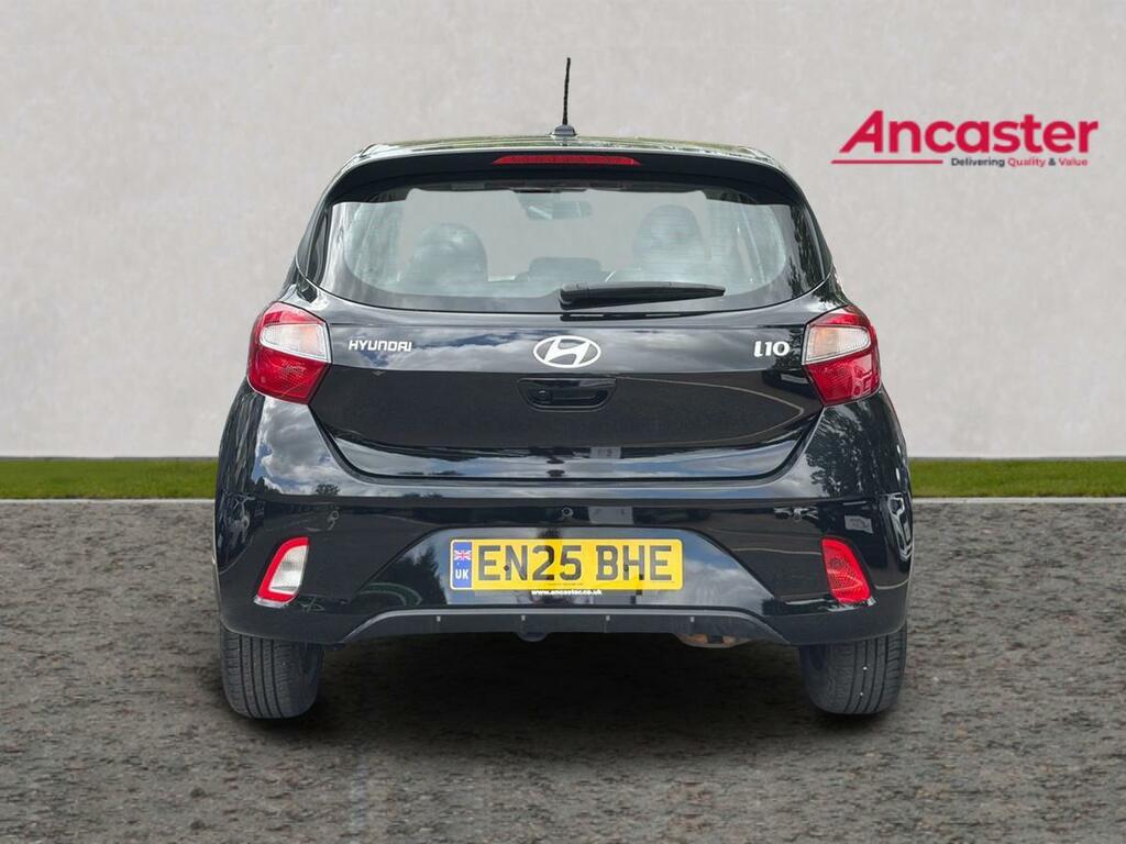 Hyundai I10 1.0 63 Advance Nav EN25BHE Black #4