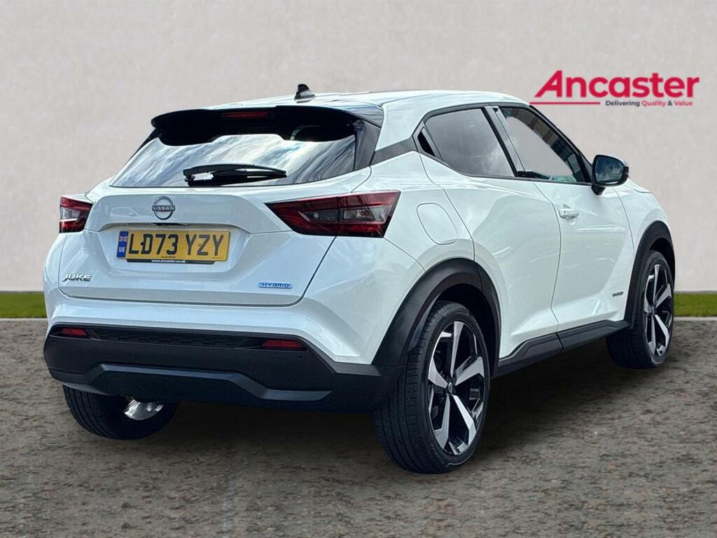 Nissan Juke 1.6 Hybrid Tekna LD73YZY White #3
